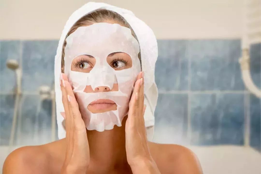 À quelle fréquence devriez-vous utiliser un masque facial dans votre routine de soins de la peau